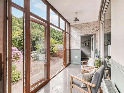 Conservatory/Sun Lounge